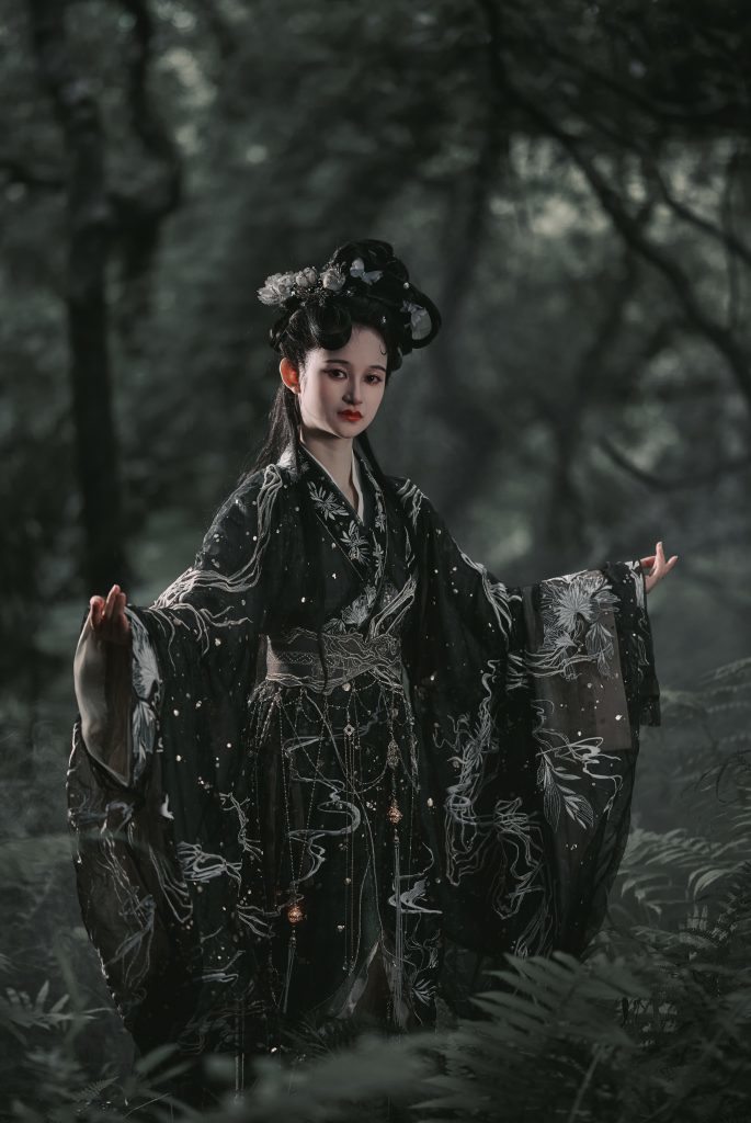 图片[6]-穿越时空，森林中的汉服拍摄之旅-摄之社