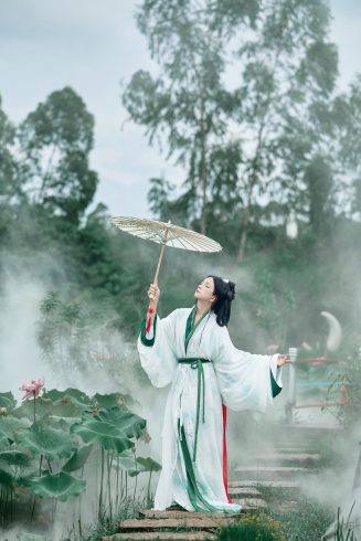 🌸 东莞香遇百花园 | 荷花深处，仙气飘飘的汉服战袍！ 🌸-摄之社