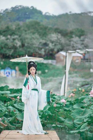 🌸 东莞香遇百花园 | 荷花深处，仙气飘飘的汉服战袍！ 🌸-摄之社